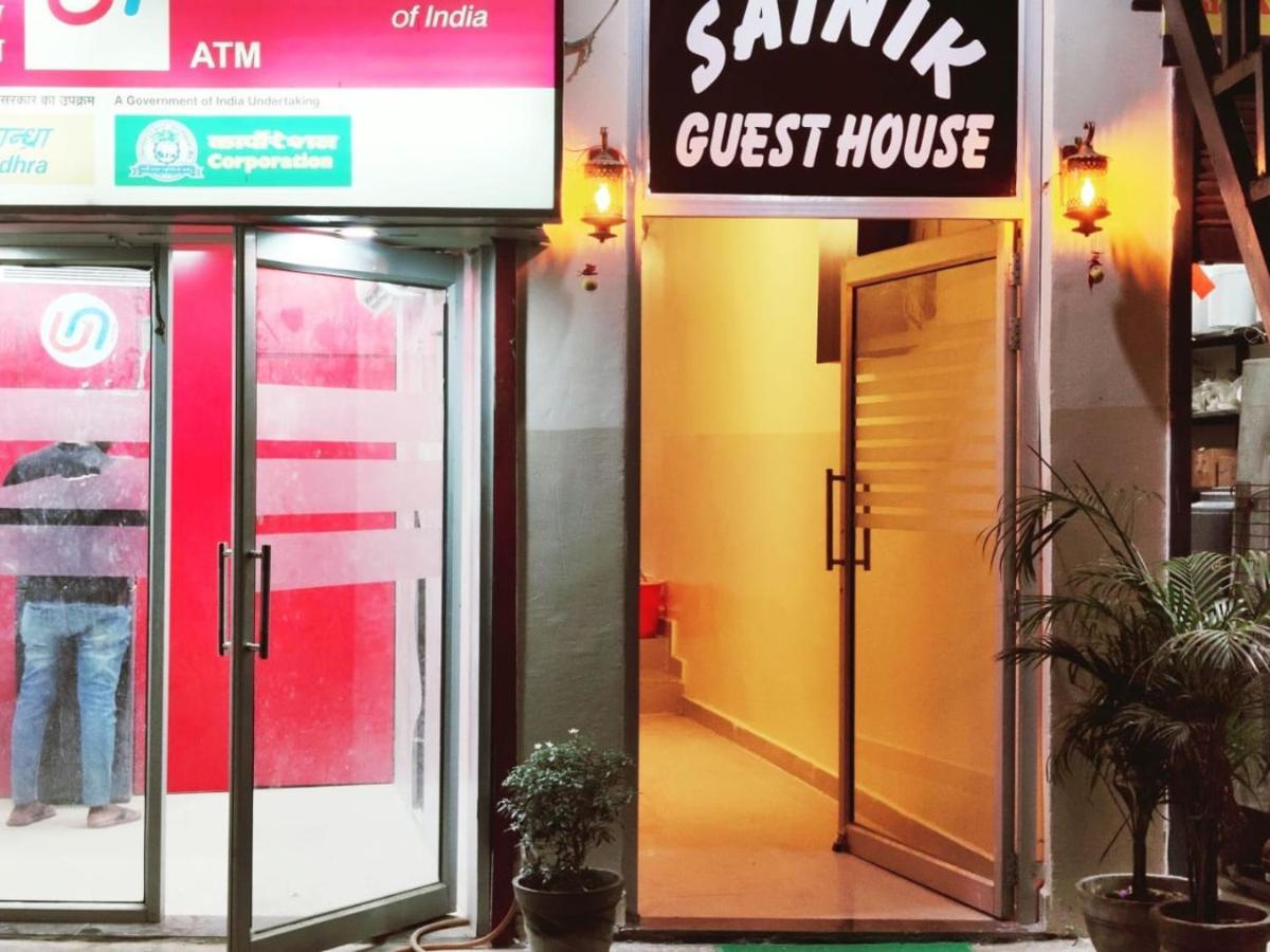 Sainik Guest House 500Mtr From Medanta Hospital Lucknow Exterior photo